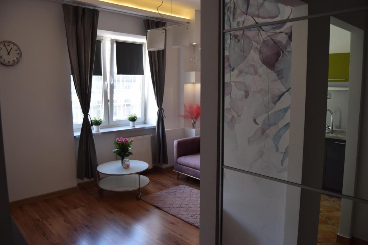Be My Guest - Krucza Elegant Apartment - Rondo De Gaulle'A Center Of Warsaw Metro Wi-Fi Breakfast מראה חיצוני תמונה