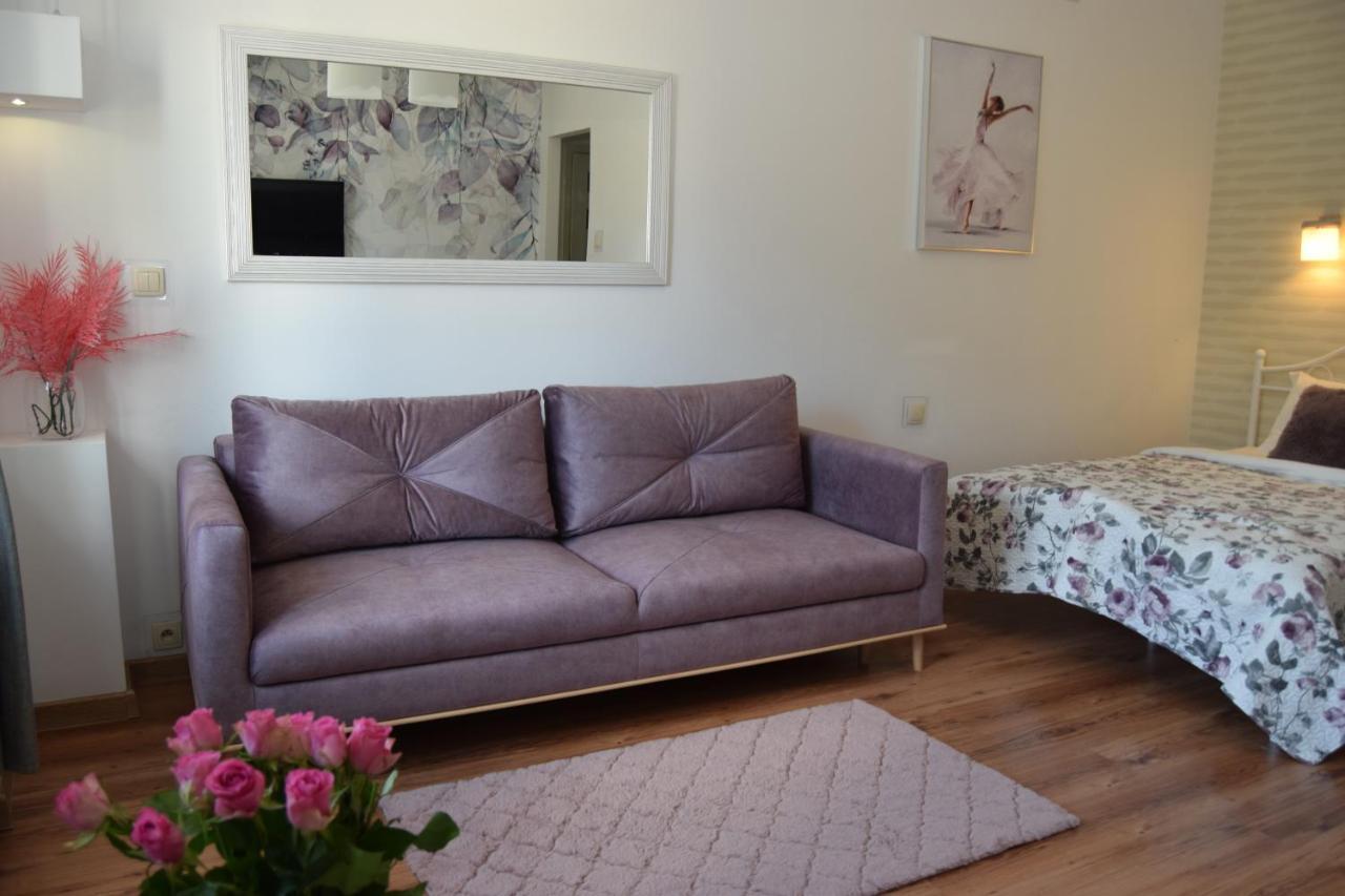 Be My Guest - Krucza Elegant Apartment - Rondo De Gaulle'A Center Of Warsaw Metro Wi-Fi Breakfast מראה חיצוני תמונה