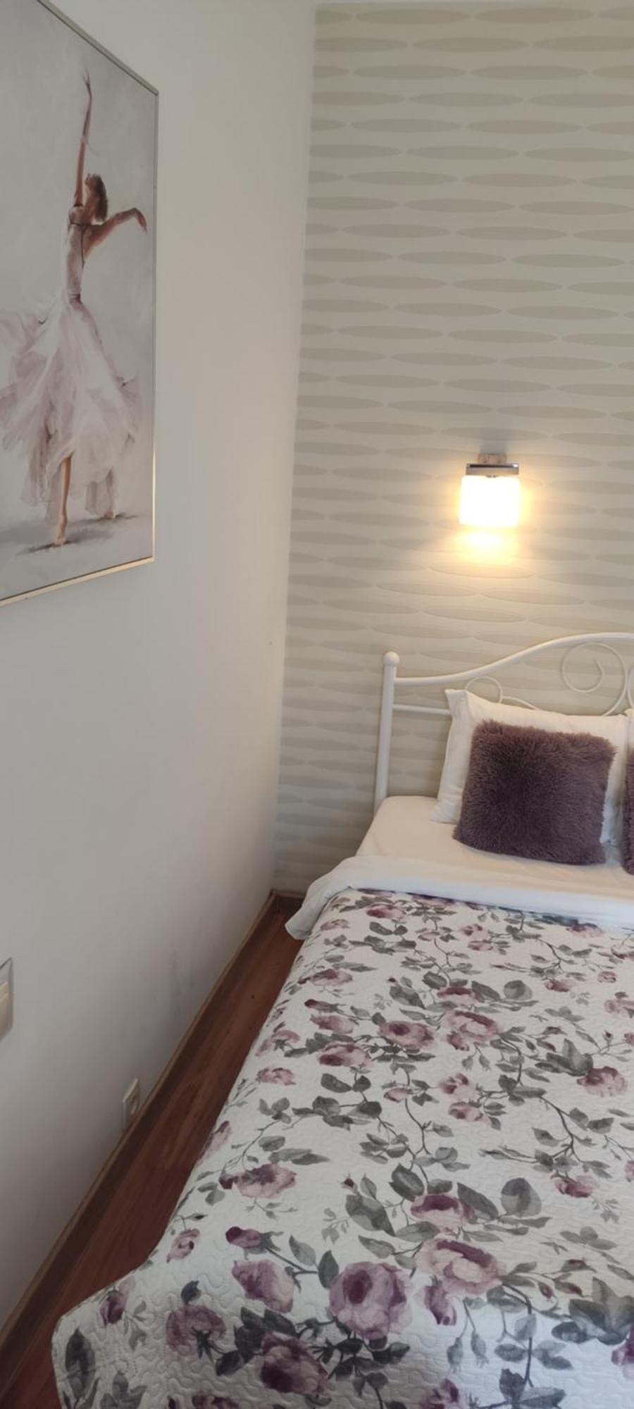 Be My Guest - Krucza Elegant Apartment - Rondo De Gaulle'A Center Of Warsaw Metro Wi-Fi Breakfast חדר תמונה